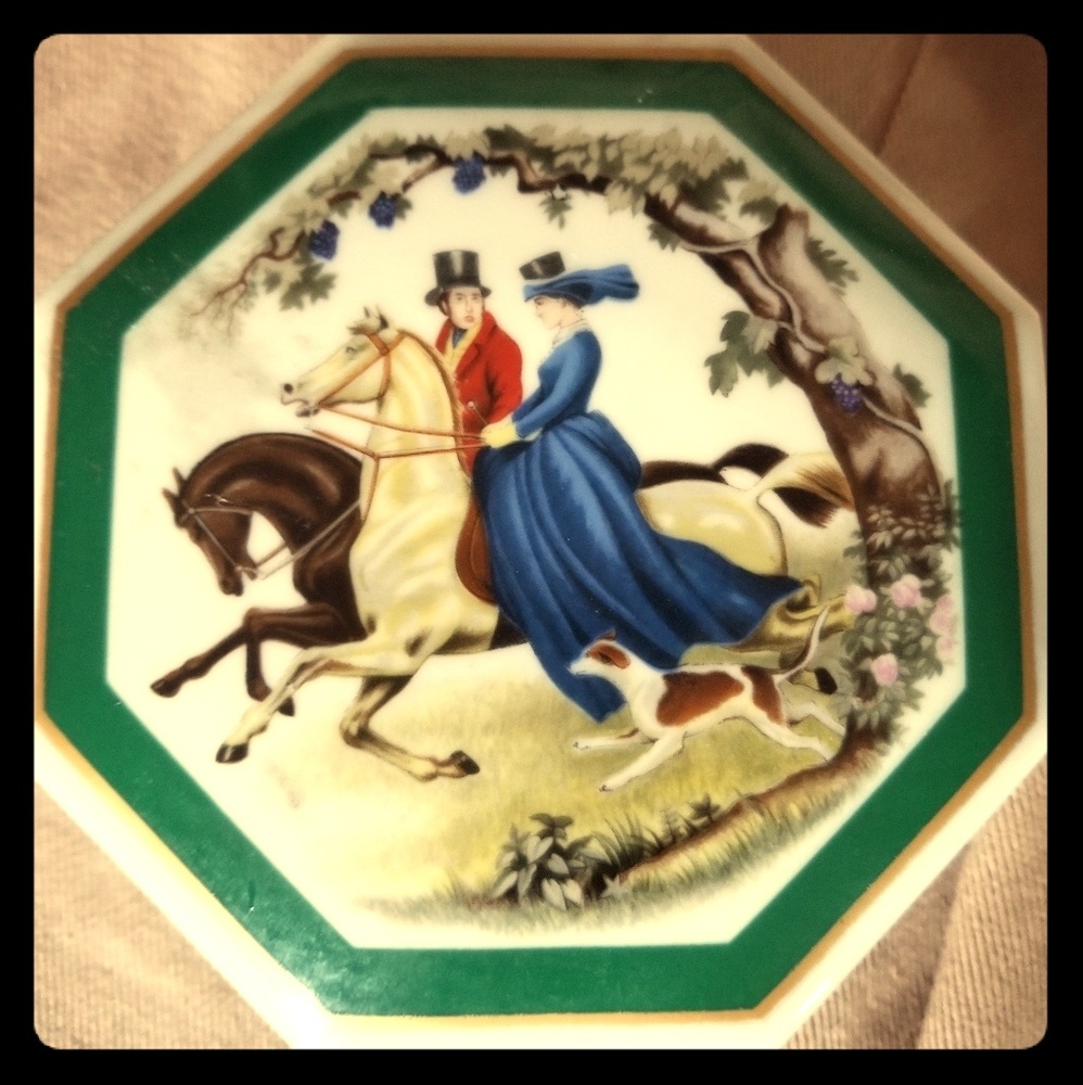 Elizabeth Arden Southern Heirlooms Trinket Box